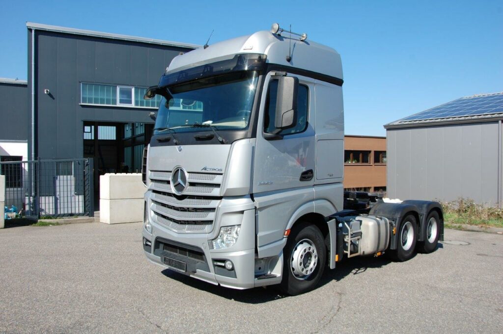 MB Actros 2652 LS 6x4 1 | Nákladní automobily
